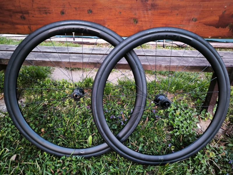 zapletená kola Velomann V30R