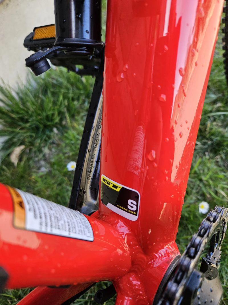 GT Avalanche 27,5 Comp, vel. S