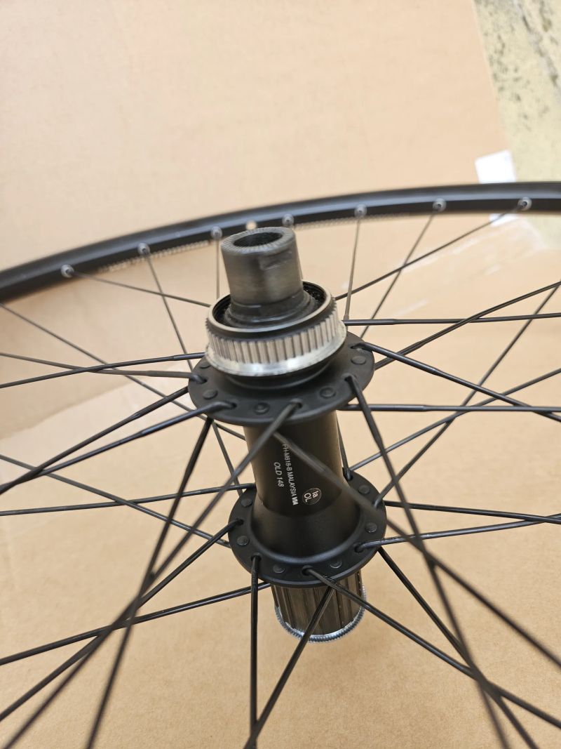 Zapletená kola DT Swiss X 392