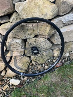 Novatec dirt přední kolo 