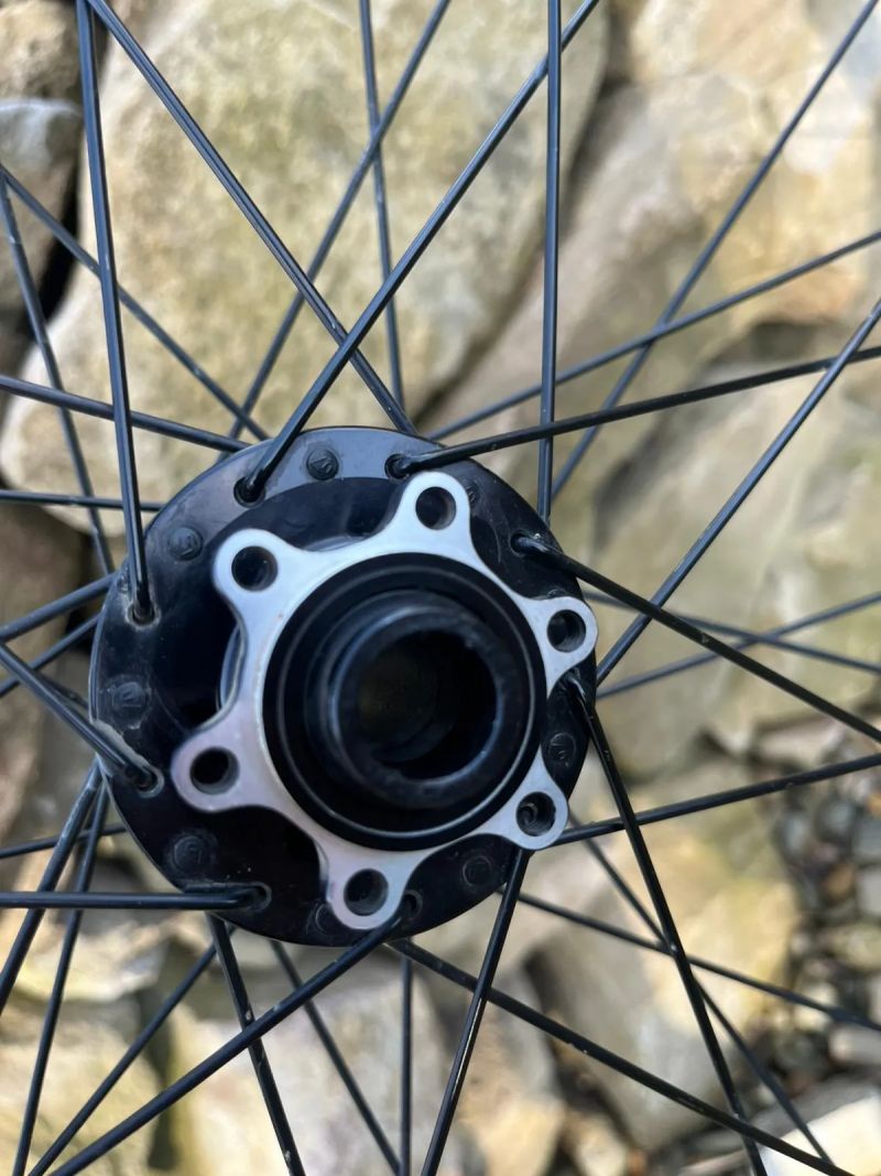 Novatec dirt přední kolo 