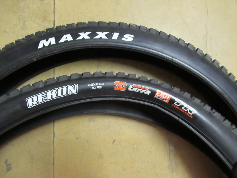 Maxxis Rekon Exo+ TR kevral 29x2,6