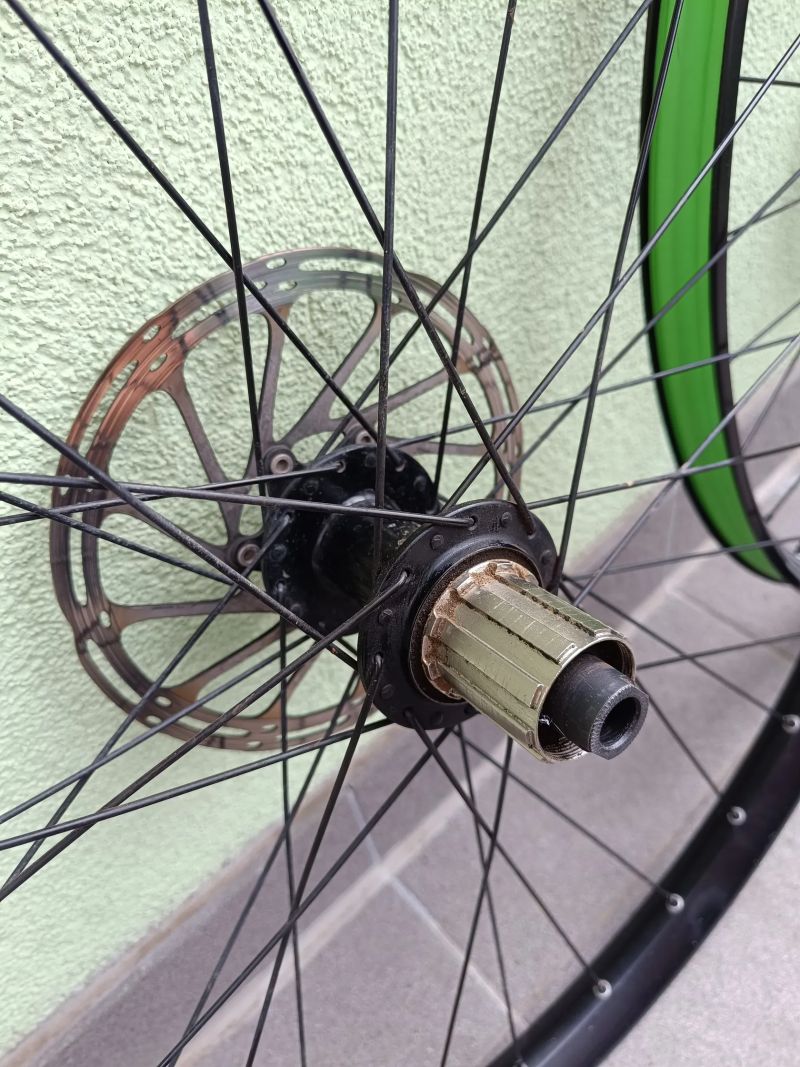 Ráfky enduro/trail AlexRims 30mm s náboji Shimano XT a kotouči