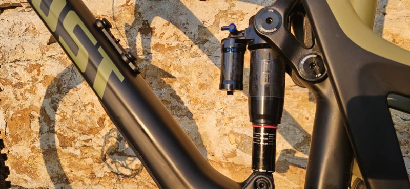 Ghost Riot Trail CF Pro