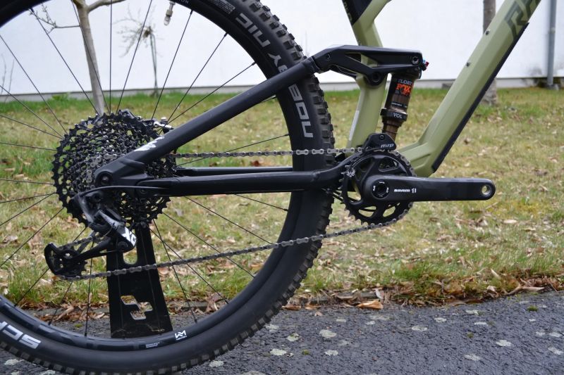 Radon Radon Skeen Trail CF 10.0 SL 29" (16")