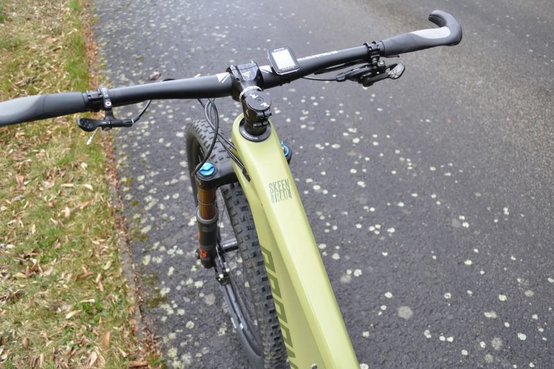 Radon Radon Skeen Trail CF 10.0 SL 29" (16")