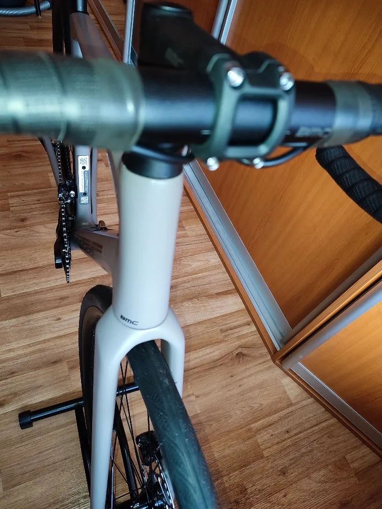 BMC Roadmachine THREE