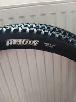 Maxxis Rekon 29x2.40
