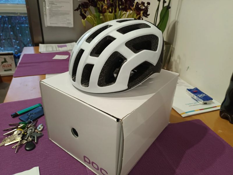 Prodám helmu POC Venrtral Lite