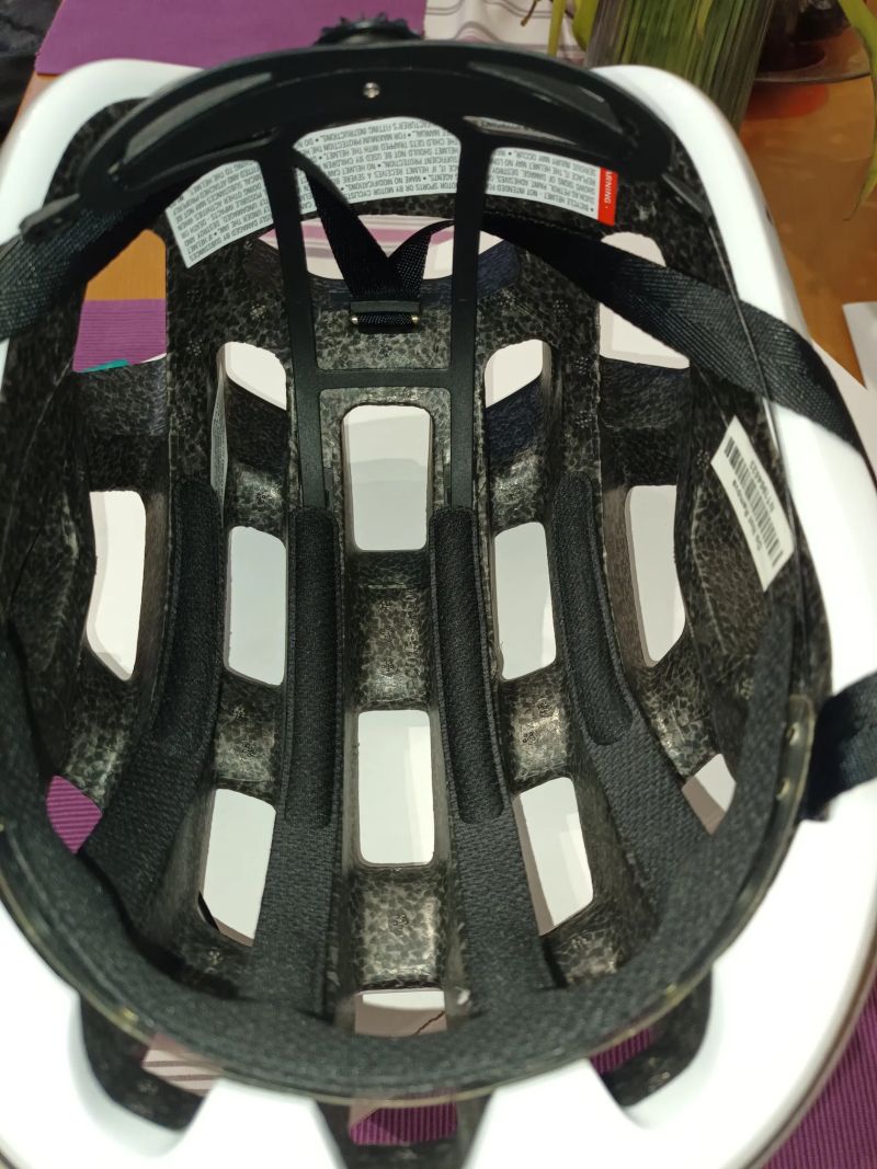 Prodám helmu POC Venrtral Lite