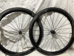 Zapletená karbonová galusková kola Prime