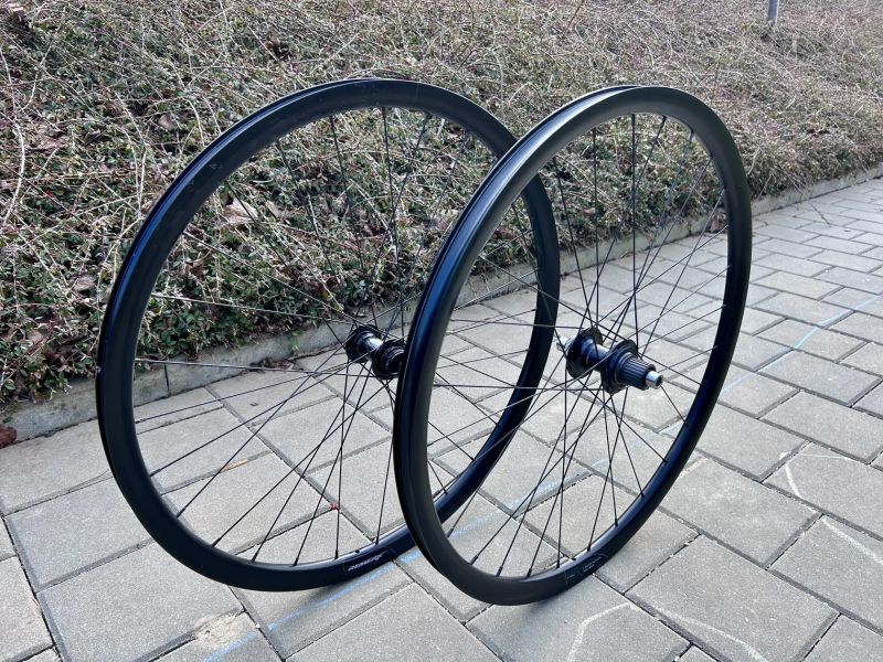 Gravel sada kola + kazeta a přehazovačka