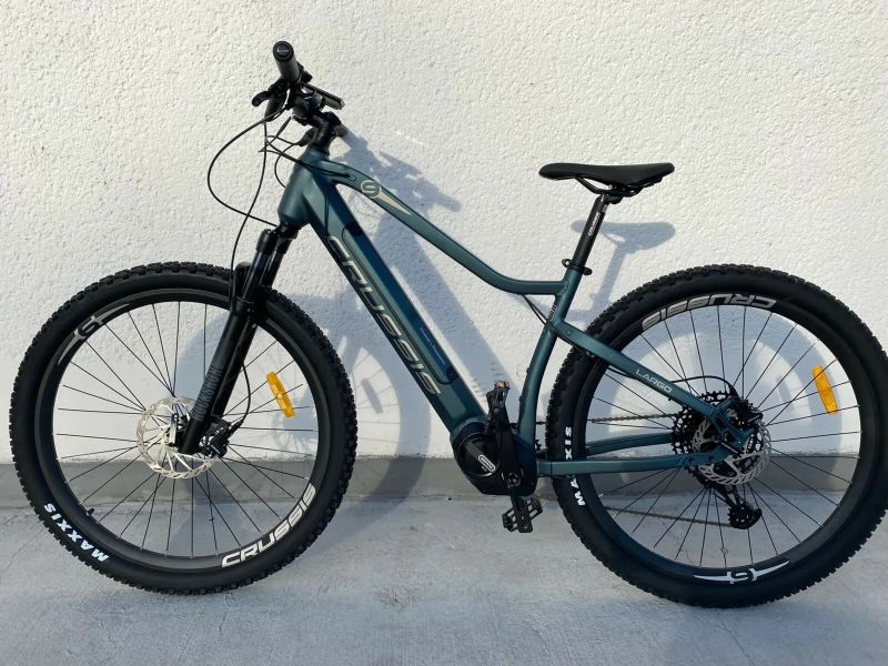 Crussis ONE largo 9.7S