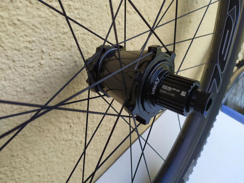 Cyklo komponenty - Nové, nejeté