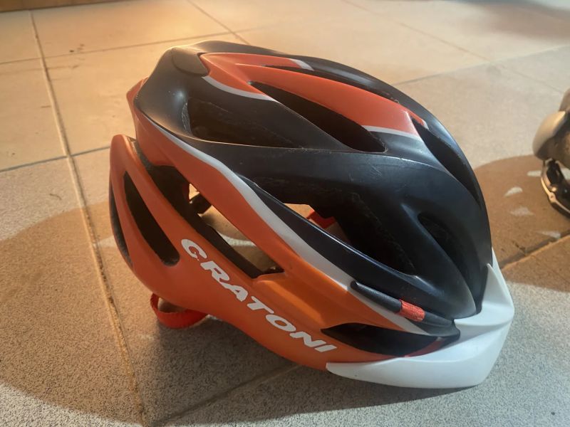 2x Cratoni přilba Cratoni