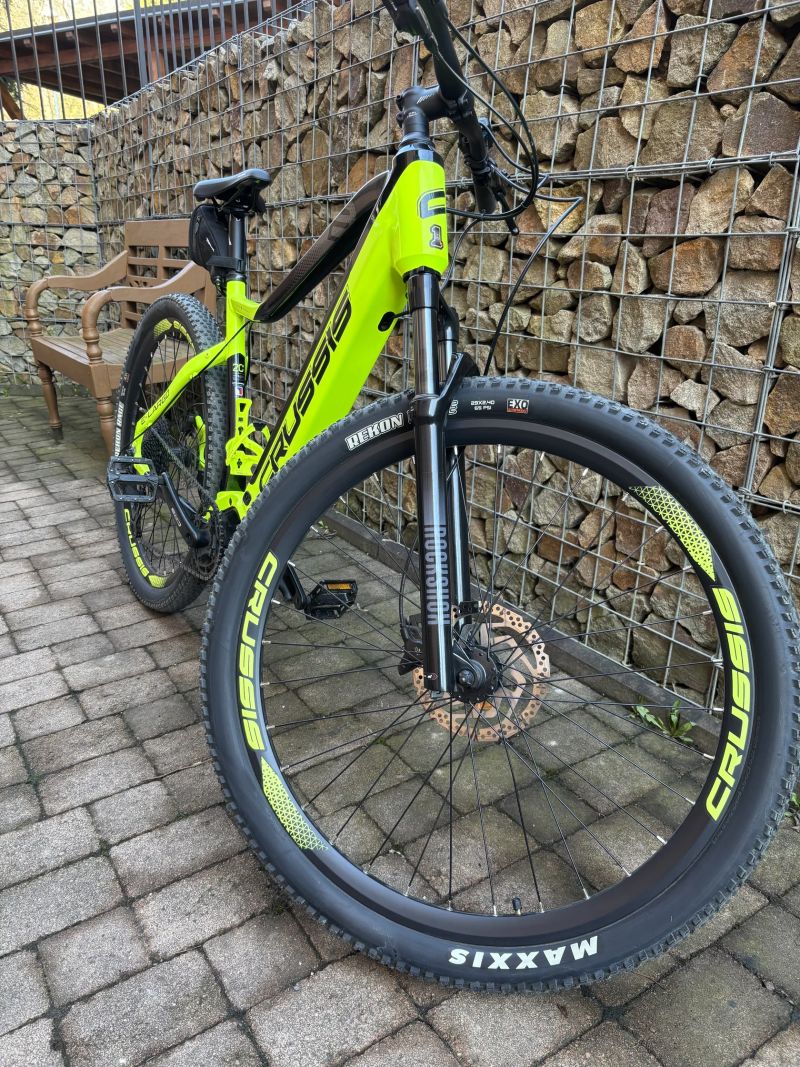 Crussis E-Largo 9.9,kolo ve stavu nového, v originál stavu po ženě, dojezd 170-200 km, vel. L (20")