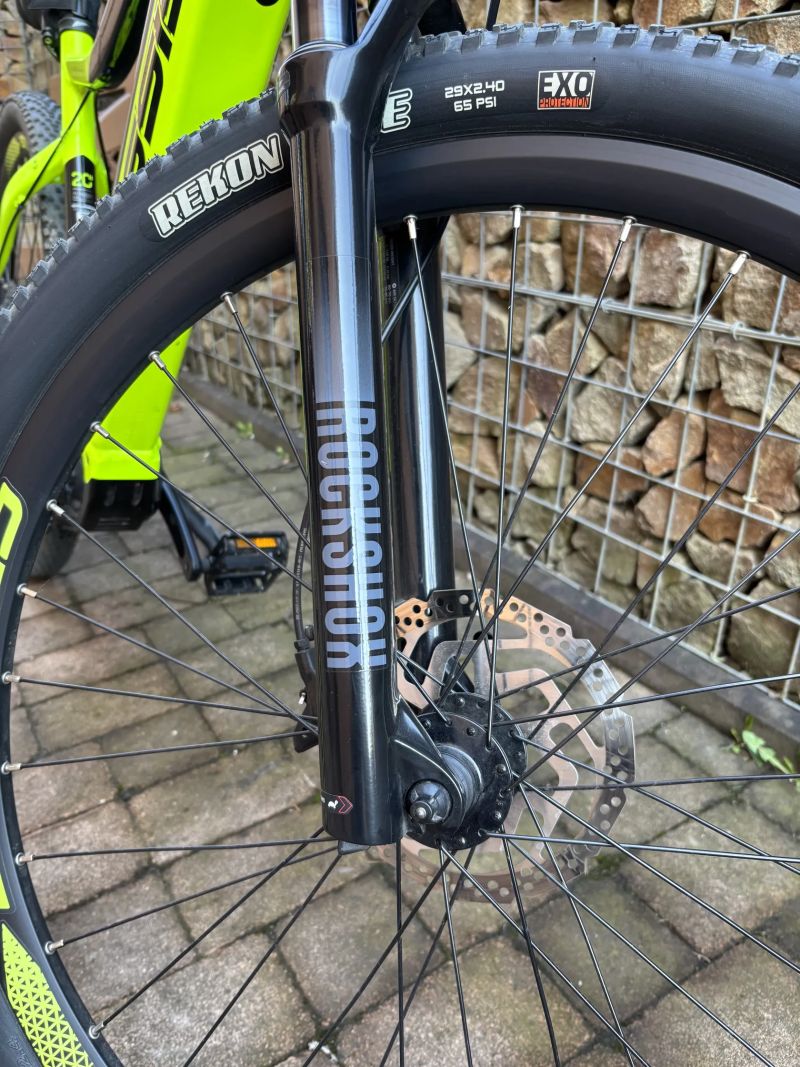 Crussis E-Largo 9.9,kolo ve stavu nového, v originál stavu po ženě, dojezd 170-200 km, vel. L (20")