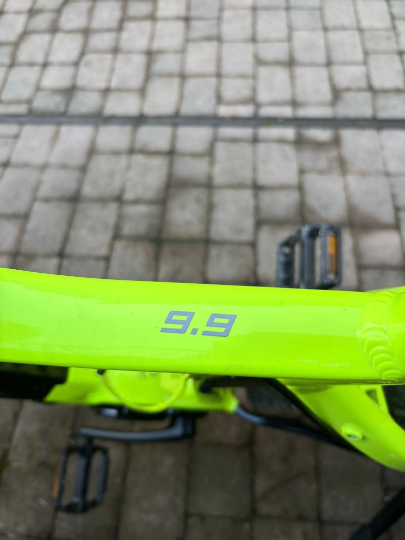 Crussis E-Largo 9.9,kolo ve stavu nového, v originál stavu po ženě, dojezd 170-200 km, vel. L (20")