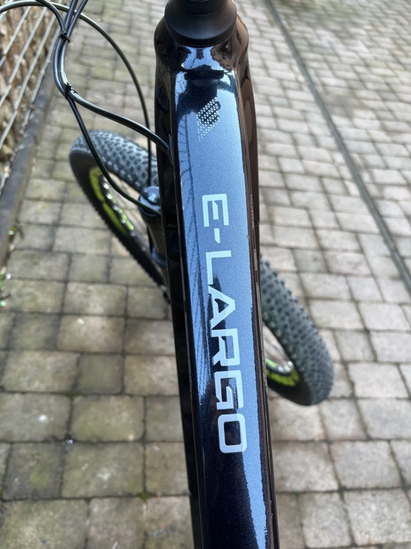 Crussis E-Largo 9.9,kolo ve stavu nového, v originál stavu po ženě, dojezd 170-200 km, vel. L (20")