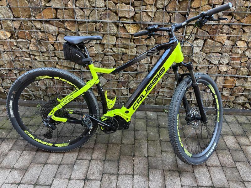 Crussis E-Largo 9.9,kolo ve stavu nového, v originál stavu po ženě, dojezd 170-200 km, vel. L (20")