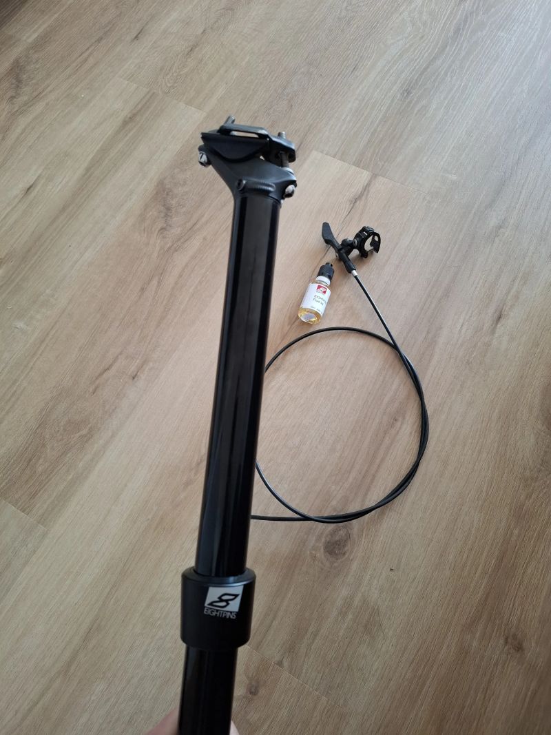 Integrovaná teleskopická sedlovka EIGHTPINS