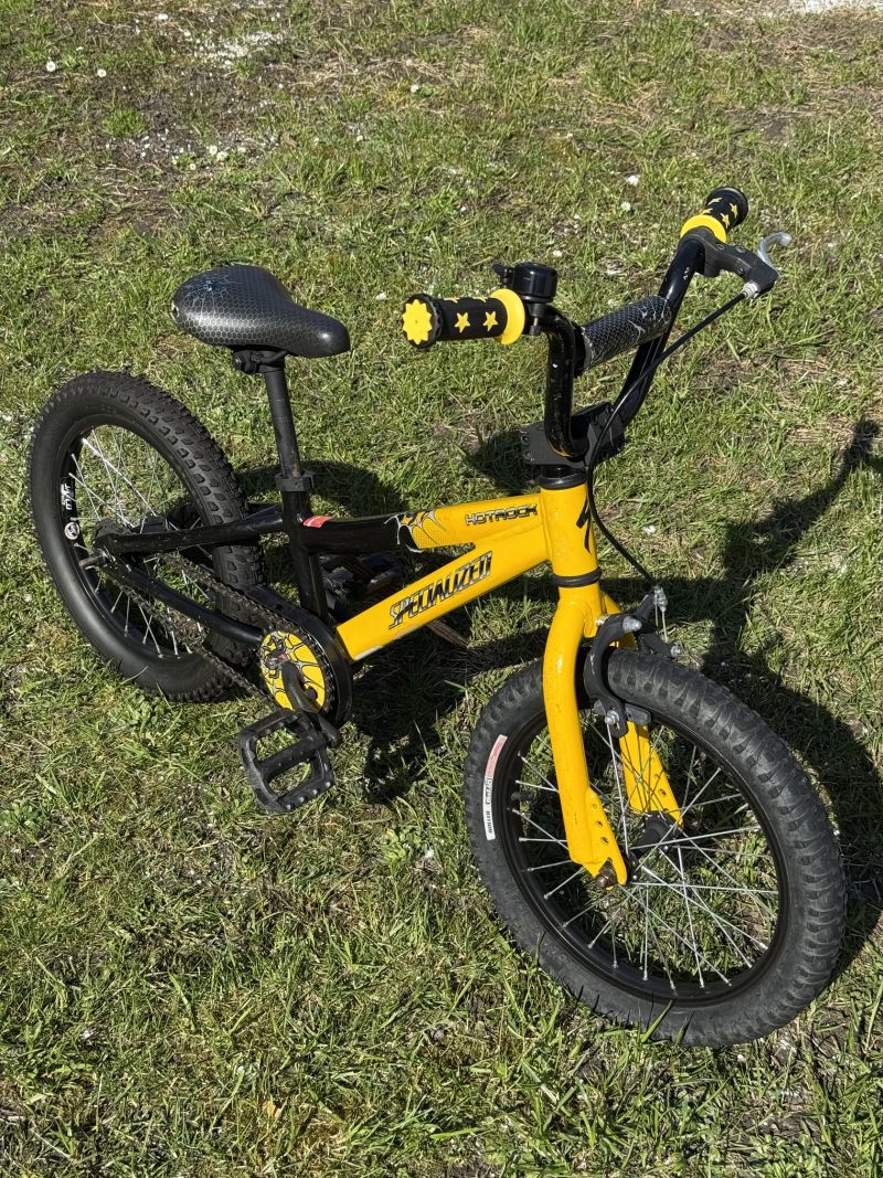 Dětské kolo Specialized Hotrock 16 – ideální první kolo