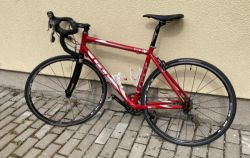 Silniční kolo GT Series Four