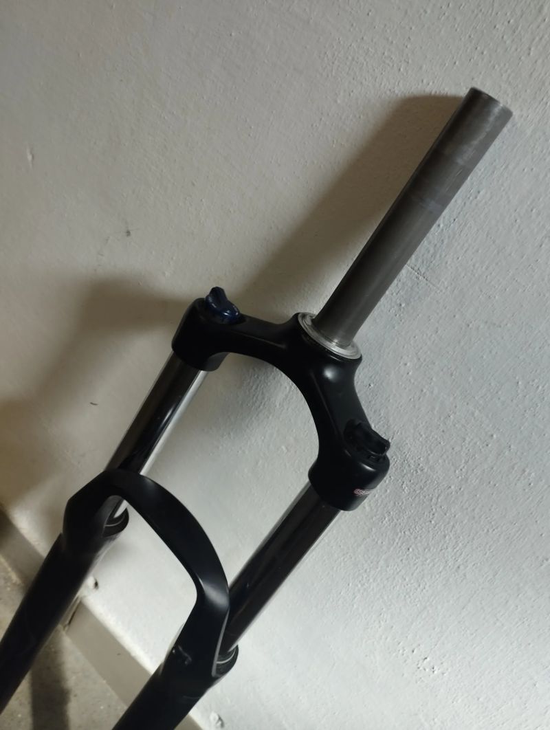 Odpružená vidlice specialized MCD