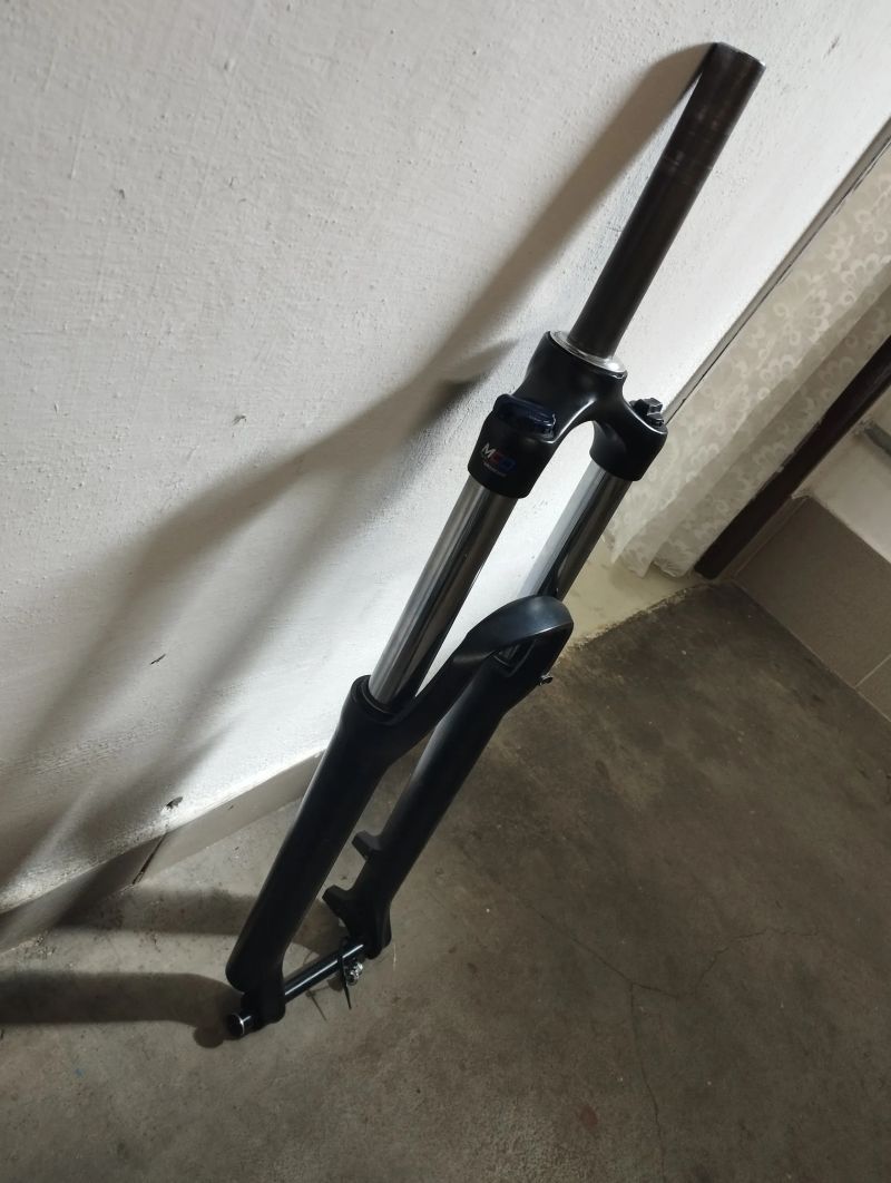 Odpružená vidlice specialized MCD