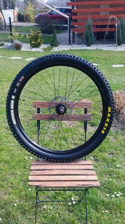 Zapleten kolo ze Specialized Status 2