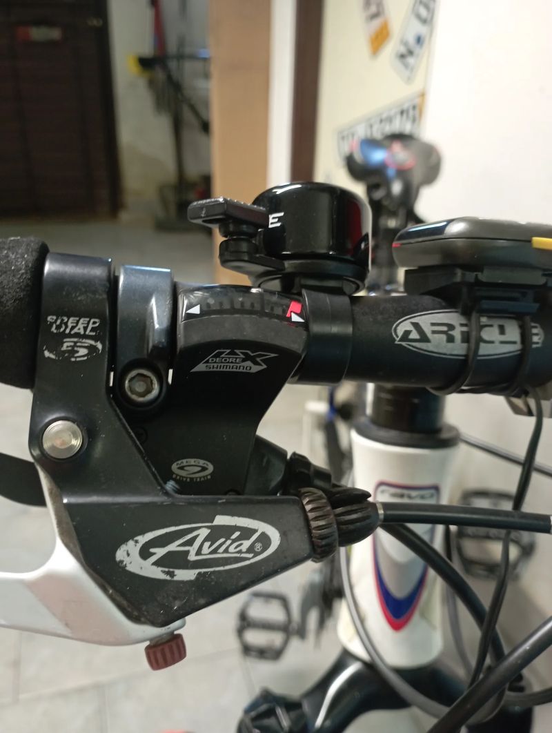 Horské kolo Ravo Racing XC