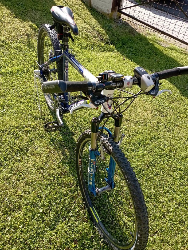 Horské kolo Ravo Racing XC