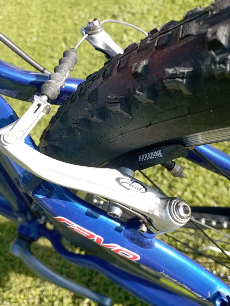 Horské kolo Ravo Racing XC