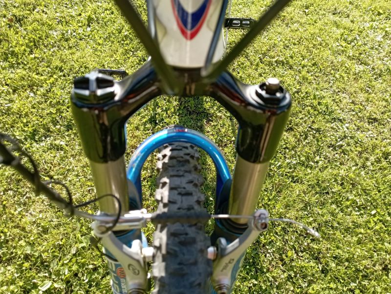 Horské kolo Ravo Racing XC