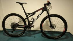 Karbonový full Superior XF 29, XT 1×12, vel. L