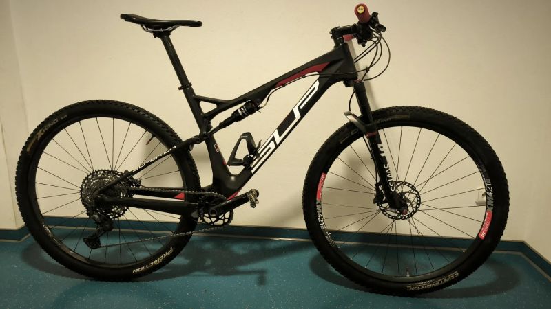 Karbonový full Superior XF 29, XT 1×12, vel. L