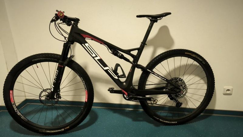 Karbonový full Superior XF 29, XT 1×12, vel. L