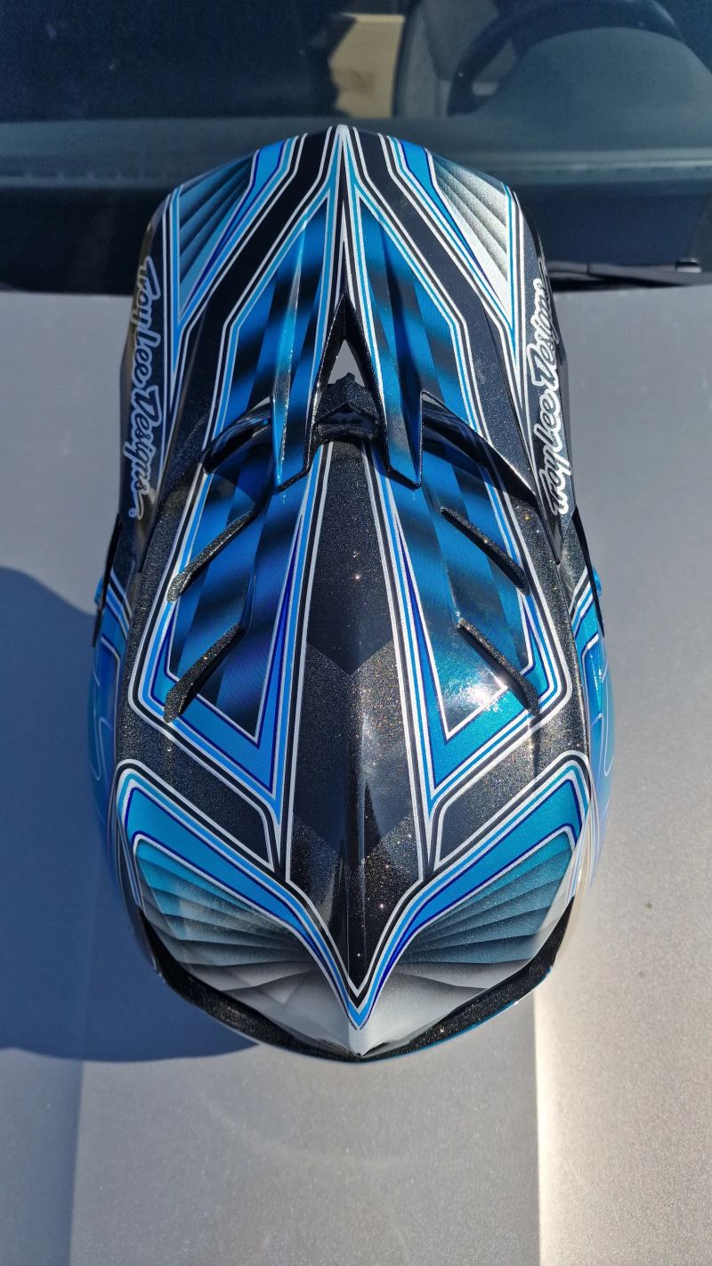 Troy Lee Designs D4 - L 