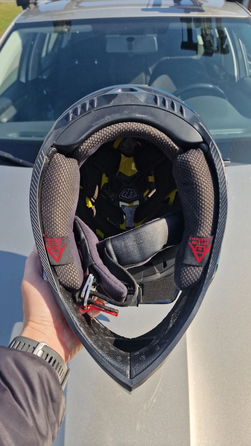 Troy Lee Designs D4 - L 