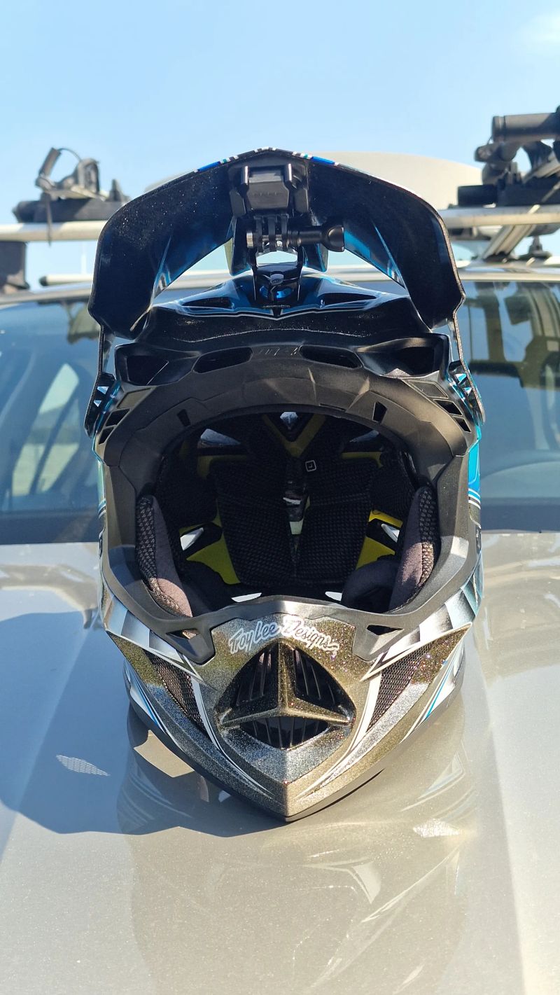 Troy Lee Designs D4 - L 