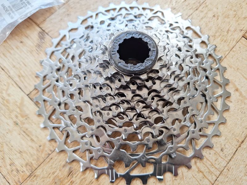 sada Sram APEX XPLR