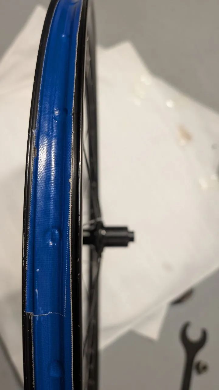 CUBE GR 2.5 Disc – sada kol 700c s dynamo nábojem (z Cube Nuroad Pro FE 2025)