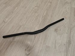 Řidítka 31,8mm, 690mm