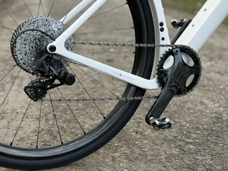 3T Exploro Race vel. 56