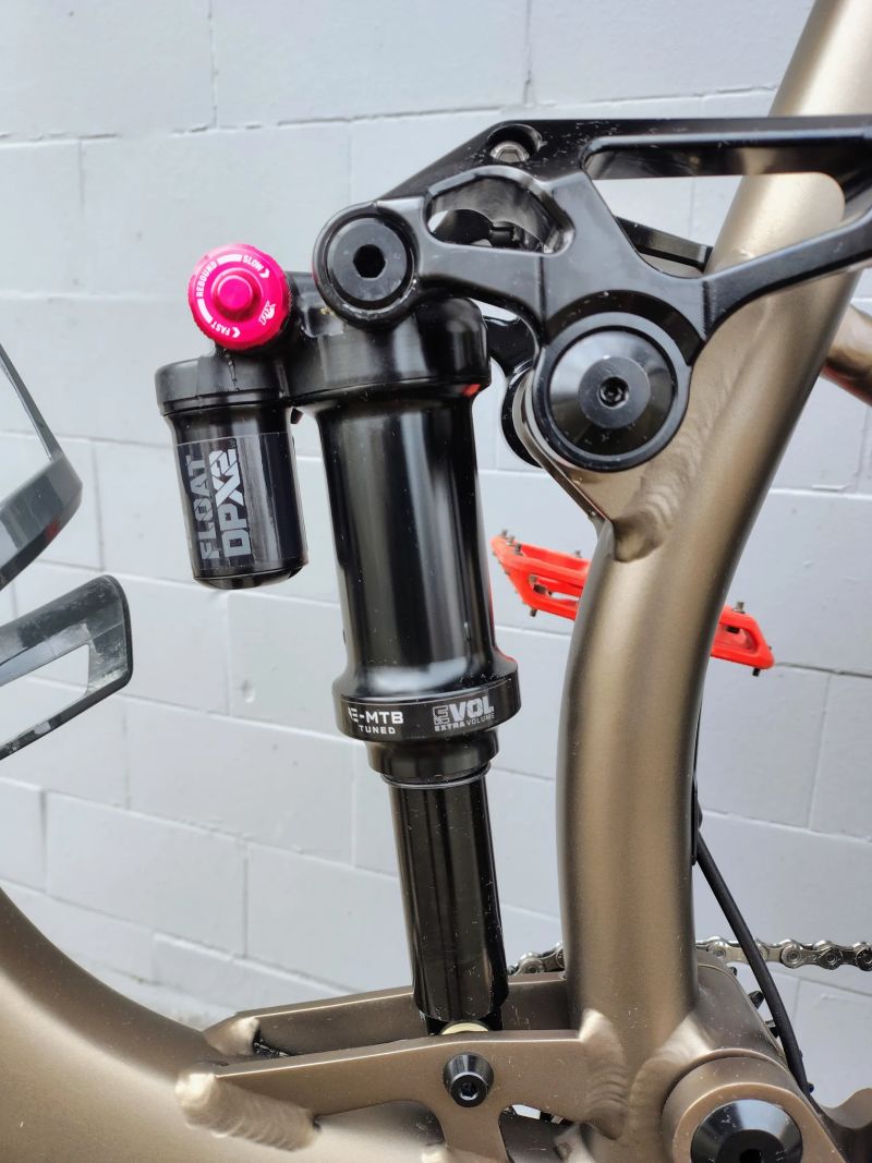 Lee Cougan Quest L, full FOX/XT, najeto 50km, jako nový viz foto, DMOC 55 999kč