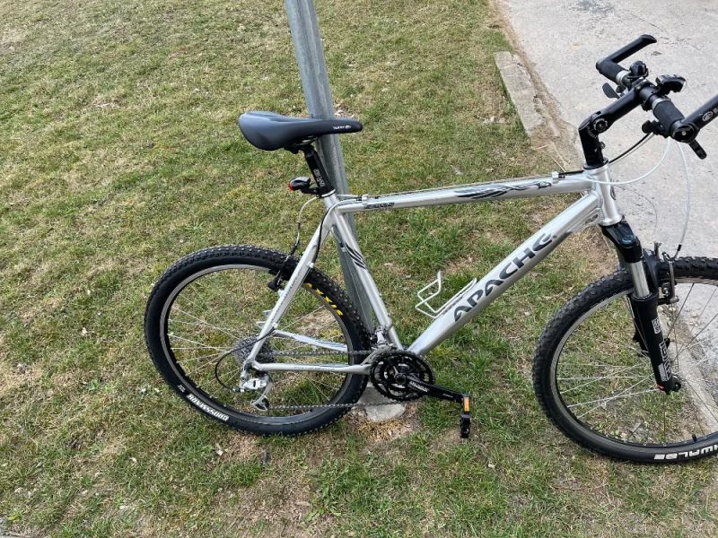 Apache Hawk diamond vel.XL, kola 26"