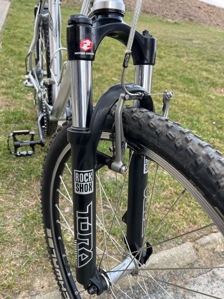 Apache Hawk diamond vel.XL, kola 26"