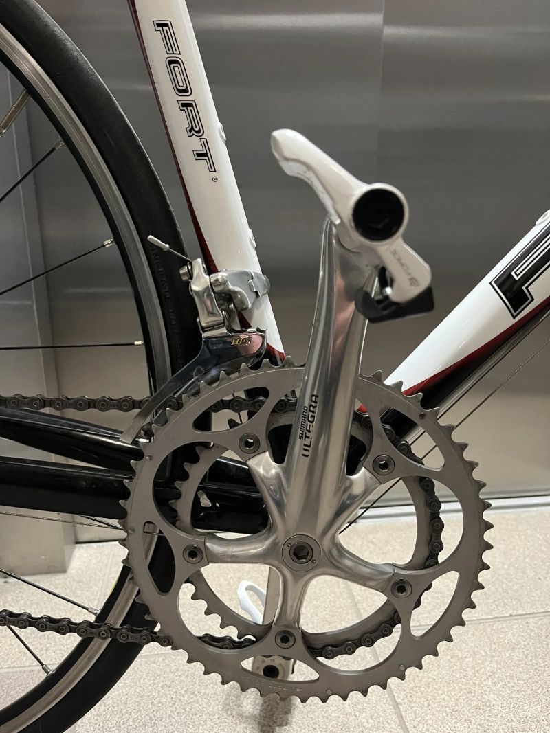 FORT RO.SLC – Karbon zadní stavba+Karbon Columbus vidlice, TOP stav (105/Ultegra)