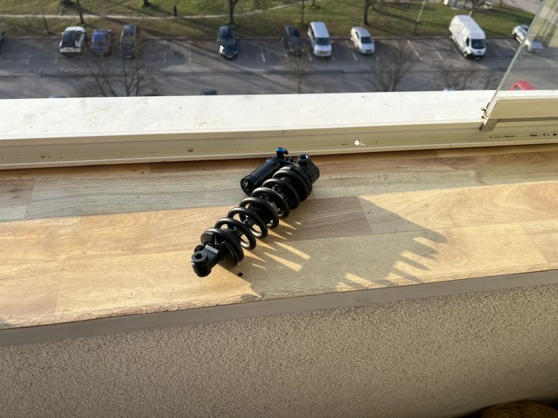 Rock Shox Super Deluxe coil