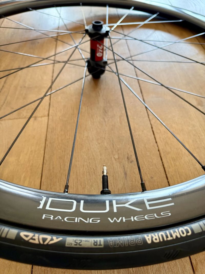 Duke Baccara 36C SLR2 Ultra 24/24 | Sapim CX-Ray | DT Swiss 240 EXP Straightpull | Shimano